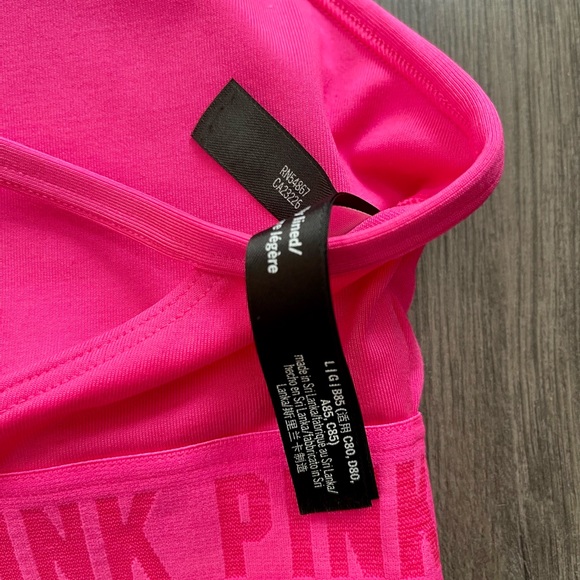 Victoria’s Secret PINK Ultimate Unlined Sports Bra - Picture 3 of 3